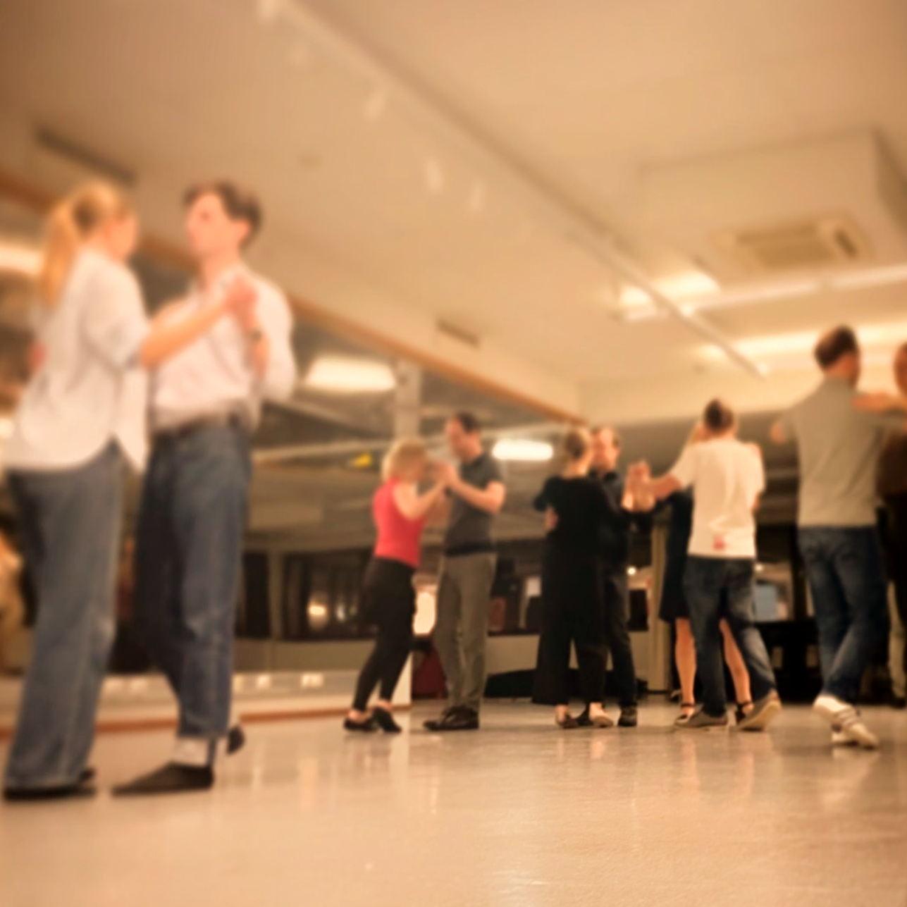 Argentine tango group lesson in Helsinki